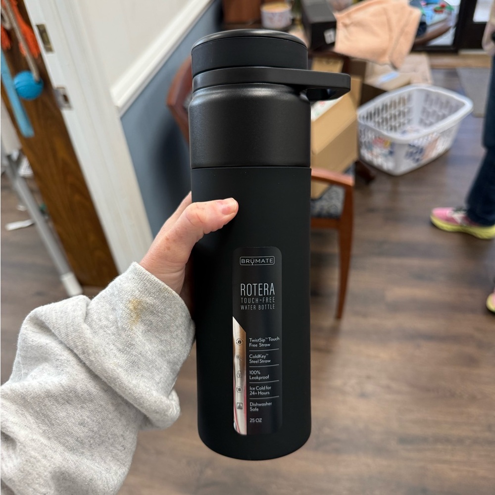 BrüMate Rotera Black Water Bottle 25oz